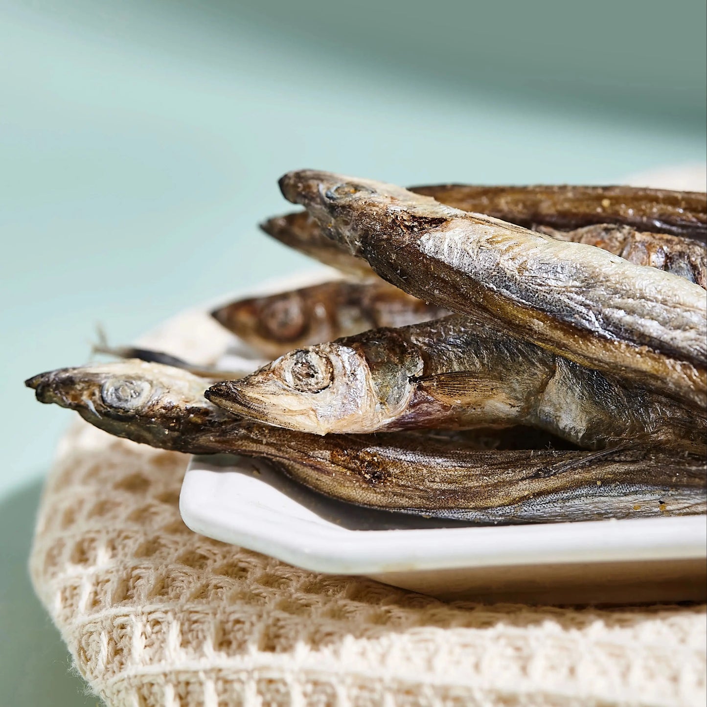 Waita Freeze-Dried Capelin Treat – Whole Fish Snack for Pets 40g - Waggley Tails